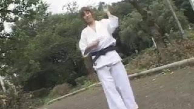 Hitomi Tanaka. Master Class Karate.