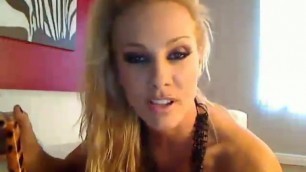 Sandy anal masturbation on webcam