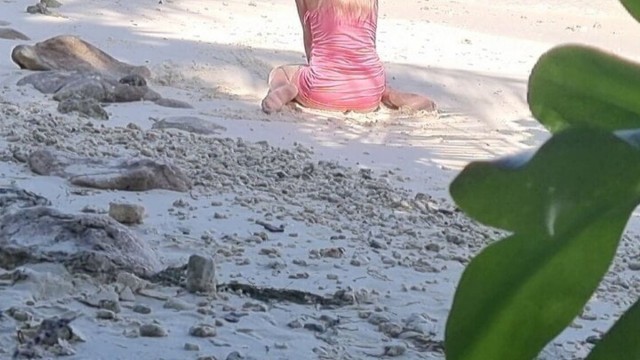 Sex On The Beach - Amateur Nudist Voyeur