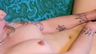 Tattooed – Yanks Jamie Masturbating